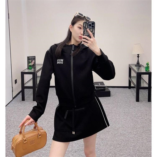 ディオール スーパーコピー セットアップ スポーティエレガント DIOR