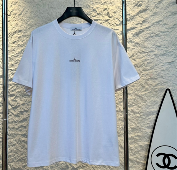 ストーンアイランド コピーSTONE ISLAND tシャツ激安新作2025流行り上質なアイテムスタイリッシュコーディネート
