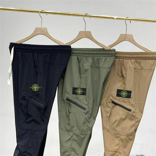 ストーンアイランド  STONE ISLAND スーパーコピー  ジャージパンツ ベージュ オリーブ ブラック ロゴ ジッパーポケット スポーツカジュアル
