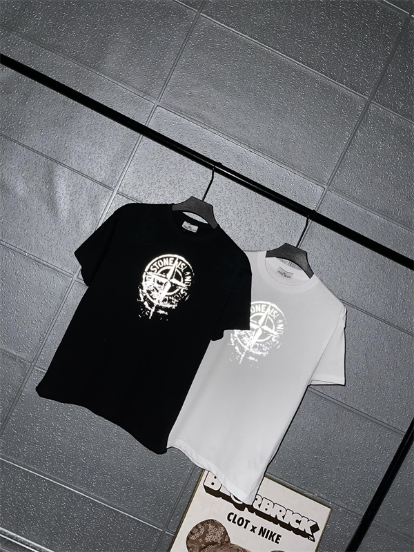 ストーンアイランド STONE ISLAND スーパーコピー  Tシャツ ブラック ホワイト ロゴプリントコットン素材 カジュアル