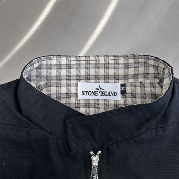 STONE ISLAND コピー ジャケット ジップポケット アイコニックパッチ カジュアル ストーンアイランド