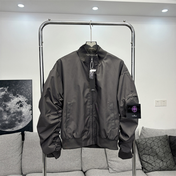 STONE ISLAND スーパーコピー ジャケット ジップポケット アイコニックパッチ ストーンアイランド