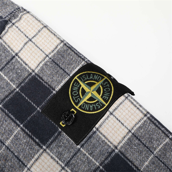 STONE ISLAND 偽物 チェックシャツ メンズ ブラウン チェック柄 アイコニックパッチ ストーンアイランド