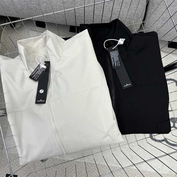 ストーンアイランド 偽物 ジャケット メンズ ホワイト クリーンデザイン ポケット アイコニックパッチ STONE ISLAND