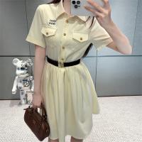 ミュウミュウ スーパーコピー ワンピース シンプル 美しいデザイン ゴールドボタン ロゴ エレガンス MIU MIU