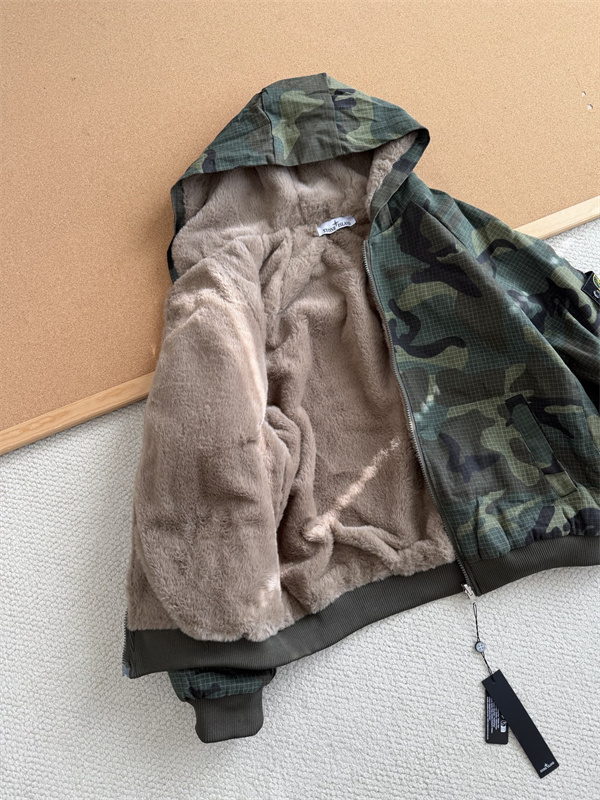 保温性抜群 冬仕様 防寒対策 カモフラージュ ジャケット STONE ISLAND ストーンアイランド コピー