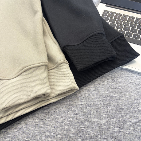 着心地抜群 肌触り良好 クルーネック スウェット 定番 STONE ISLAND ストーンアイランド コピー