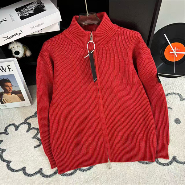 STONE ISLAND ストーンアイランド コピー 2026新作 存在感カラー しっかり編地 ハーフジップ ニット