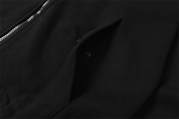 快適着用 実用性重視 STONE ISLAND ストーンアイランド コピー ジップ フーディー 定番モデル