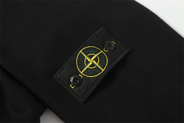 快適着用 実用性重視 STONE ISLAND ストーンアイランド コピー ジップ フーディー 定番モデル