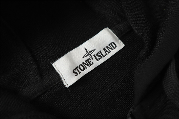 快適着用 実用性重視 STONE ISLAND ストーンアイランド コピー ジップ フーディー 定番モデル