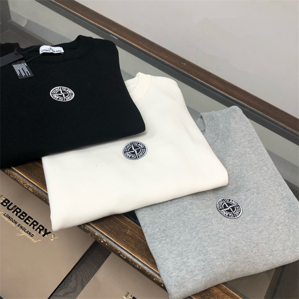  STONE ISLAND ストーンアイランド コピー 上質仕立て ミニマル表情 クルーネック ニット 定番モデル