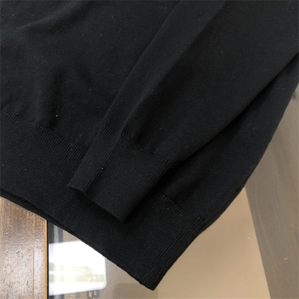 落ち着き配色 本格仕様 STONE ISLAND ストーンアイランド コピー クルーネック ニット ロングセラー