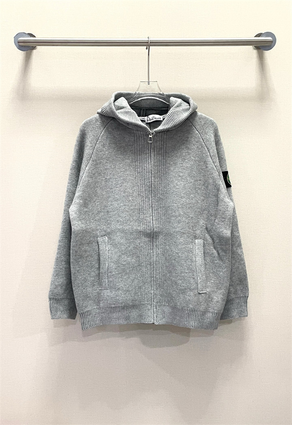  STONE ISLAND ストーンアイランド コピー 当店イチオシ 快適着用 ジップアップ ニット パーカー