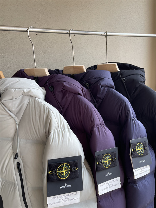  温力重視 軽量 防寒 ダウンジャケット 冬季対応モデル STONE ISLAND ストーンアイランド コピー