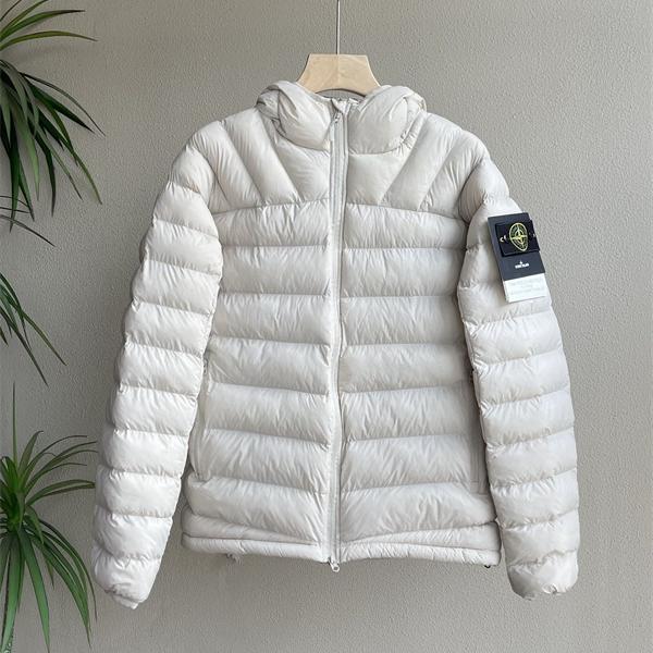 STONE ISLAND ストーンアイランド コピー 存在感アップ シルエット 中綿ジャケット 新作入荷