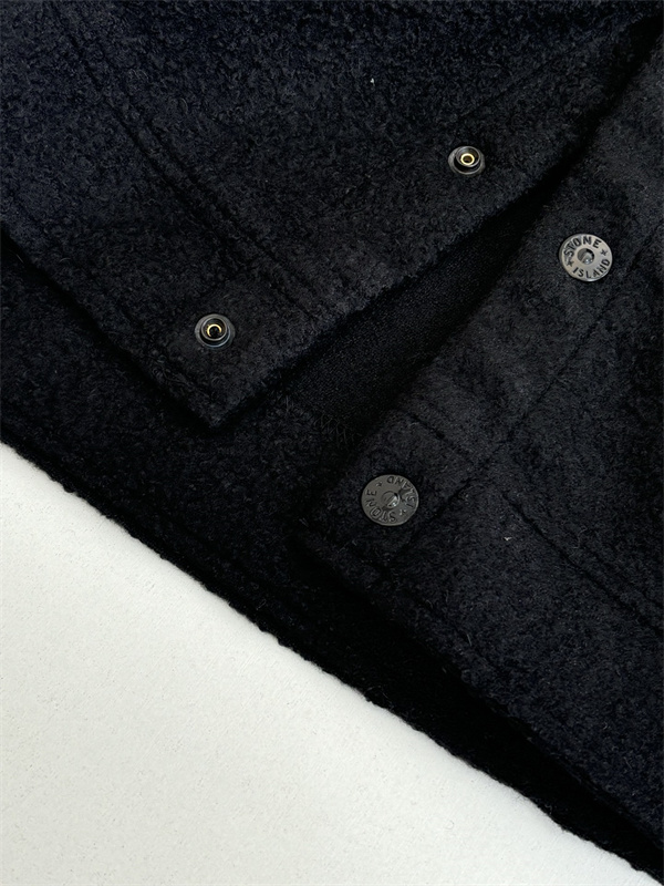 高機能 中綿 軽量 フーデッド ジャケット 限定注目モデル STONE ISLAND ストーンアイランド コピー