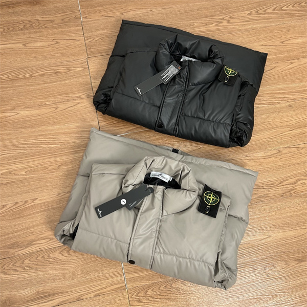 ストーンアイランド コピー STONE ISLAND 実用性抜群 中綿ベスト 防寒対策 レイヤード対応 アイテム