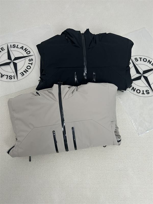 高機能 フーデッド設計 防風構造 ストーンアイランド コピー STONE ISLAND アウター