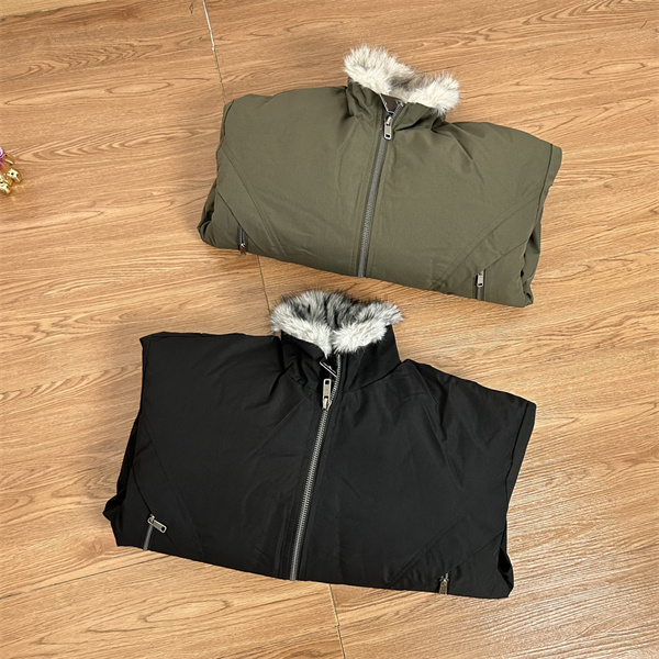 上質感 中綿ブルゾン 防寒対応 冬向けアウター ストーンアイランド コピー STONE ISLAND