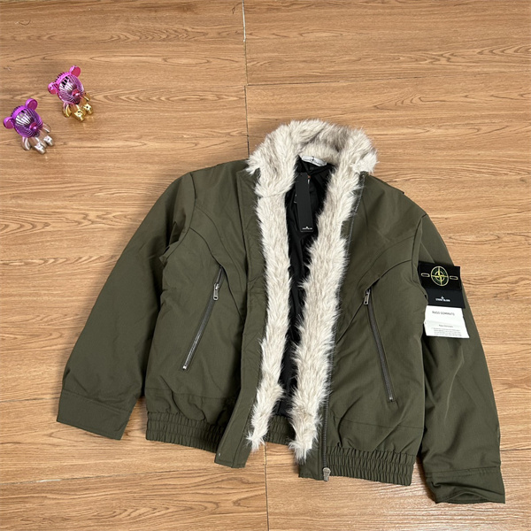 上質感 中綿ブルゾン 防寒対応 冬向けアウター ストーンアイランド コピー STONE ISLAND