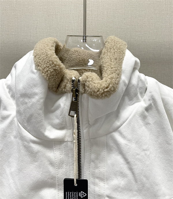 ストーンアイランド コピー STONE ISLAND 清潔感 ボアライニング フルジップ 保温設計 ジャケット