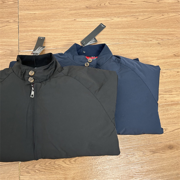 ストーンアイランド コピー STONE ISLAND 定番調 クラシック 中綿入り デイリー対応 ブルゾン