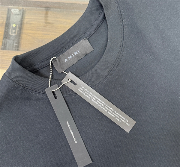 アミリ スーパーコピー 半袖Tシャツ AMIRI シンプル 上品 高見え ベーシック 着回し力抜群