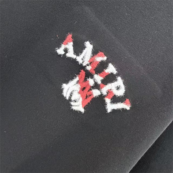 2026新作トレンドロゴ刺繍 半袖 クルーネック AMIRI アミリ コピー Tシャツ人気