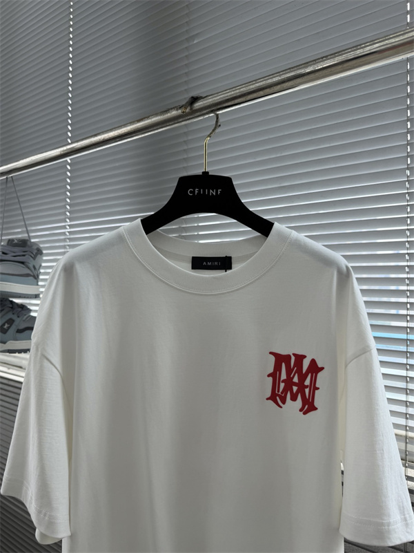 AMIRI アミリ 2026新作 立体ロゴ 半袖Tシャツ 重磅コットン ゆったりシルエット 着映え 旬顔 カジュアル トップス 男女兼用