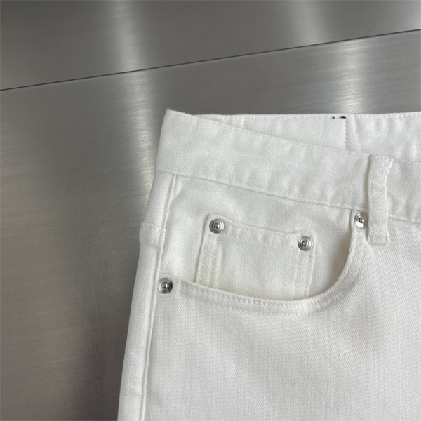 AMIRI アミリ 2026新作 ダメージ ホワイトデニムパンツ ストレッチ スリムフィット ジーンズ メンズ