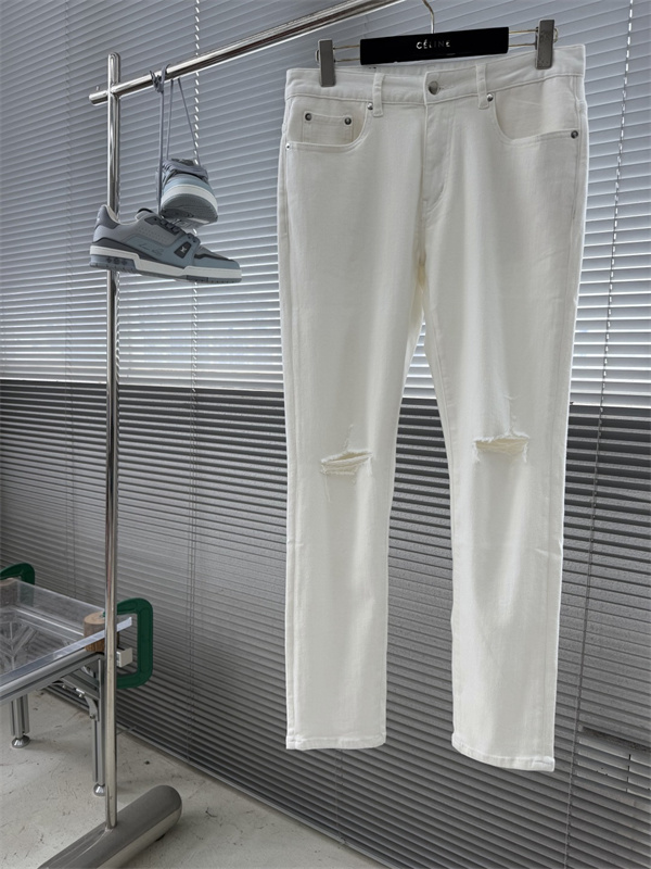 AMIRI アミリ 2026新作 ダメージ ホワイトデニムパンツ ストレッチ スリムフィット ジーンズ メンズ