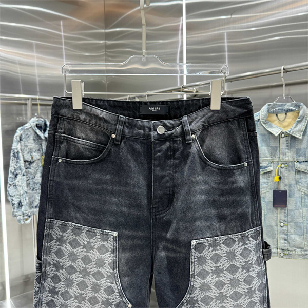 ジャカードパネル モノグラム調切替 ヴィンテージウォッシュ AMIRI アミリ コピー デニムパンツ ストレートシルエット 話題沸騰