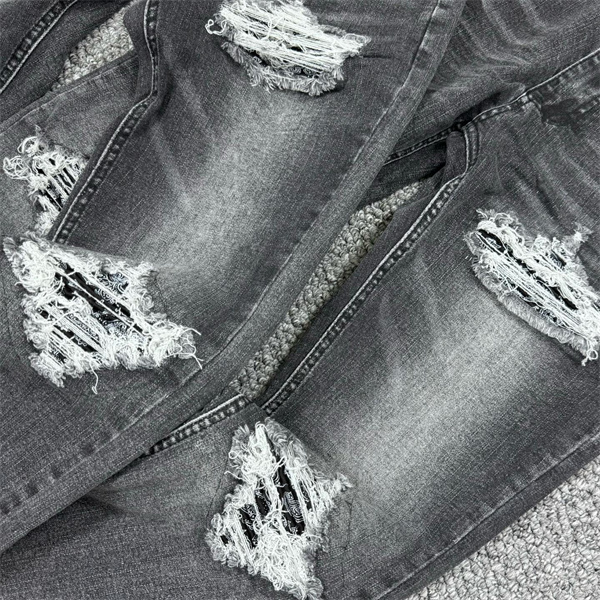  膝リブ切替 クラッシュアクセント AMIRI アミリ コピー バイカーデニムパンツ 細身フィット メンズ 話題度上昇