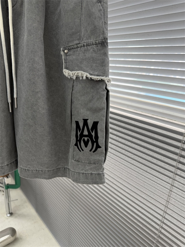 ロゴアクセント ゆったりフィット AMIRI アミリ コピー ワイドデニムショーツ ストリート主役 旬の本命