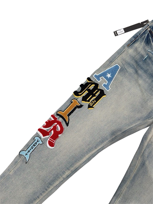 スクリプト刺繍 ヴィンテージフェード AMIRI アミリ コピー デニムパンツ スリムストレート 注目度急伸