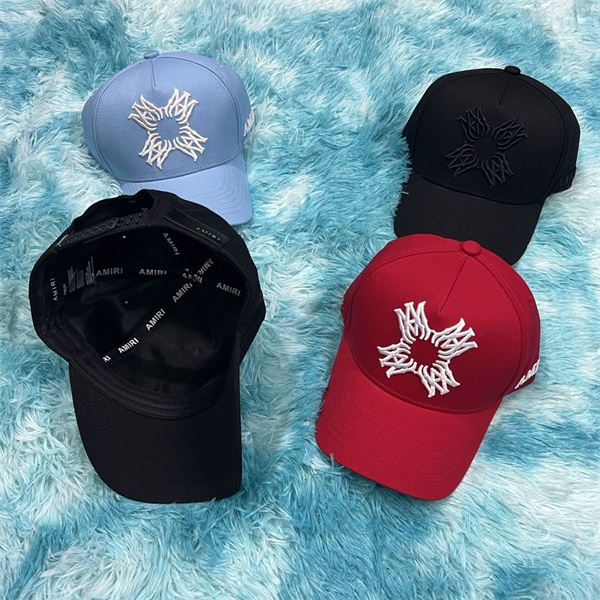 立体レタリング カーブバイザー AMIRI アミリ コピー ベースボールキャップ 選べる4色展開 注文集中