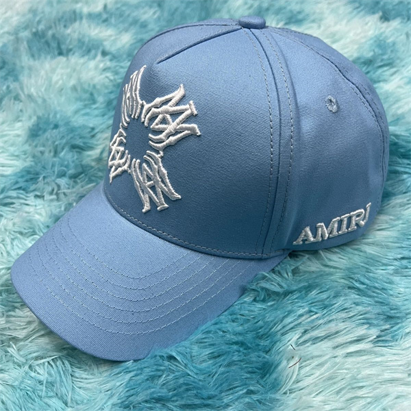 立体レタリング カーブバイザー AMIRI アミリ コピー ベースボールキャップ 選べる4色展開 注文集中