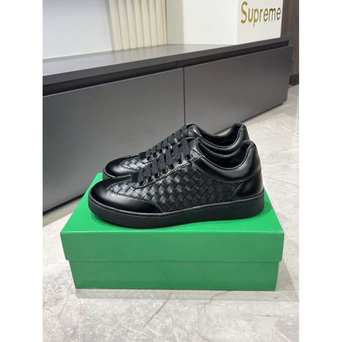 トレンド感抜群のBOTTEGA VENETA ボッテガヴェネタ コピー カジュアルシューズ 上質で