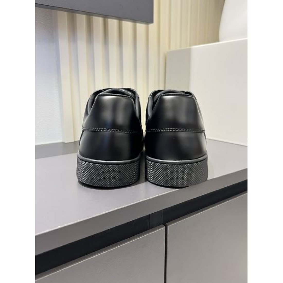 トレンド感抜群のBOTTEGA VENETA ボッテガヴェネタ コピー カジュアルシューズ 上質で