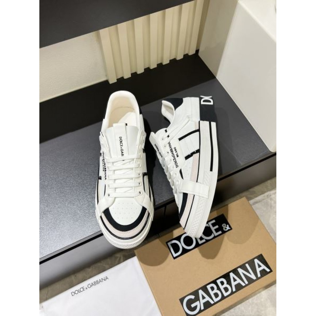 ドルチェ＆ガッバーナ コピー カジュアルシューズ DOLCE＆GABBANAエレガントでモダンな