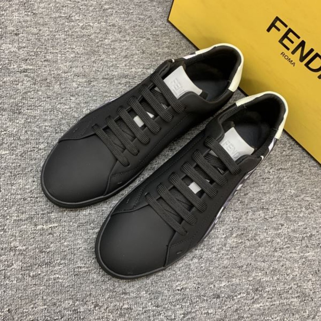 人気急上昇中のFENDI フェンデイ コピー カジュアルシューズ 上質で都会的な魅力