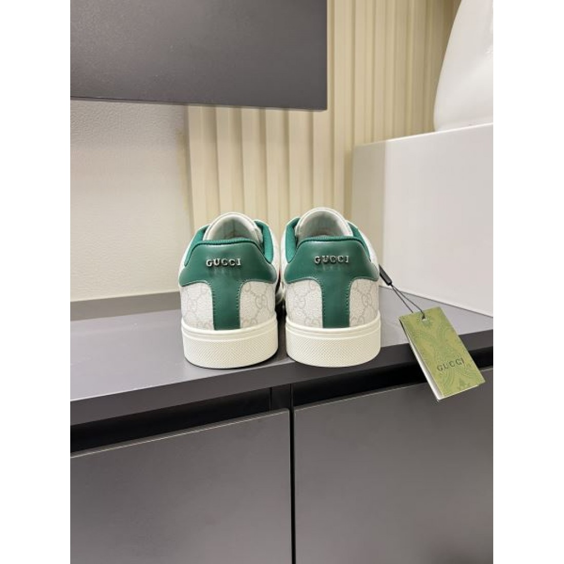洗練されたスタイルGUCCI コピー カジュアルシューズ 快適な履き心地