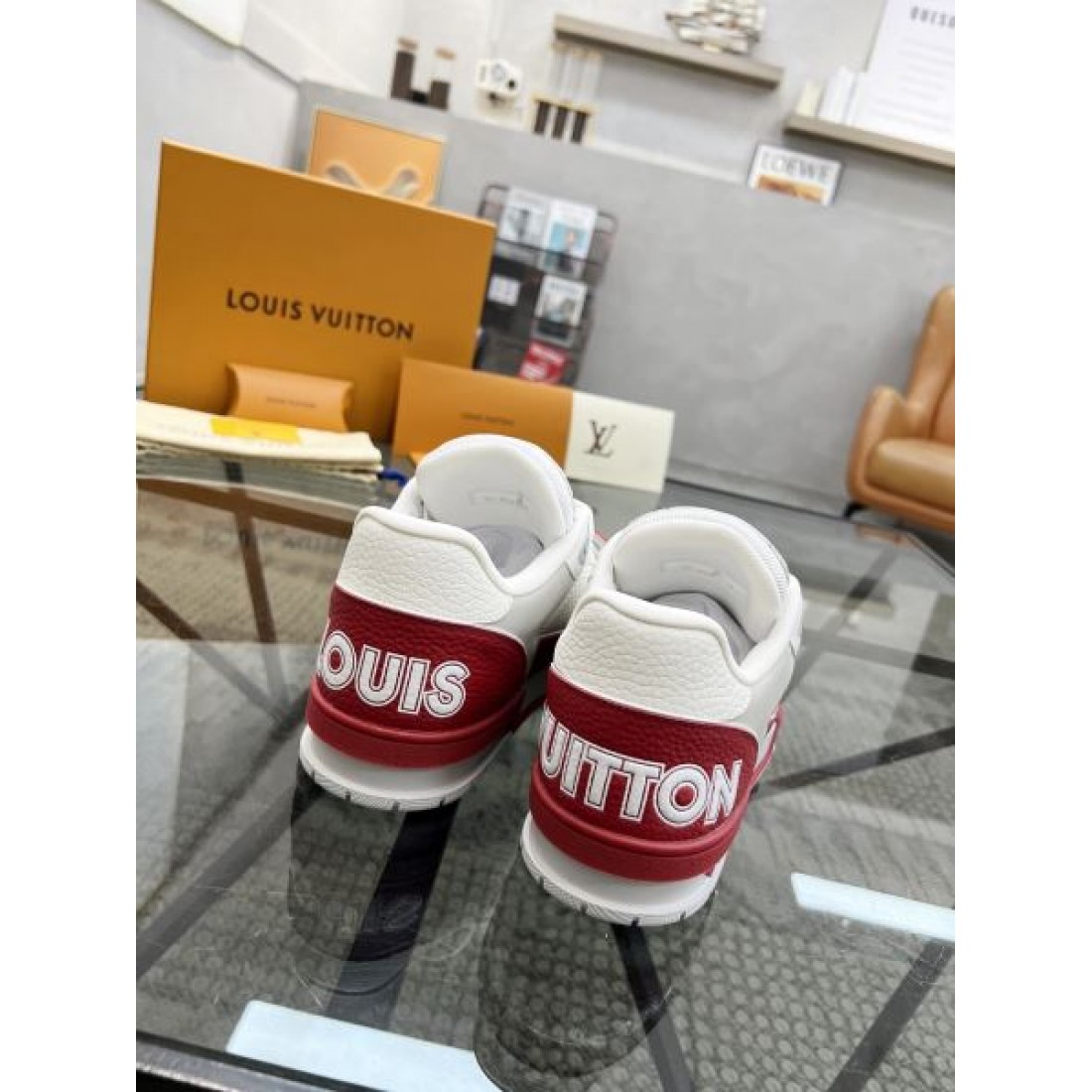 旬コーデに最適 LOUIS VUITTON ルイヴィトン コピー カジュアルシューズ オールシーズン活躍