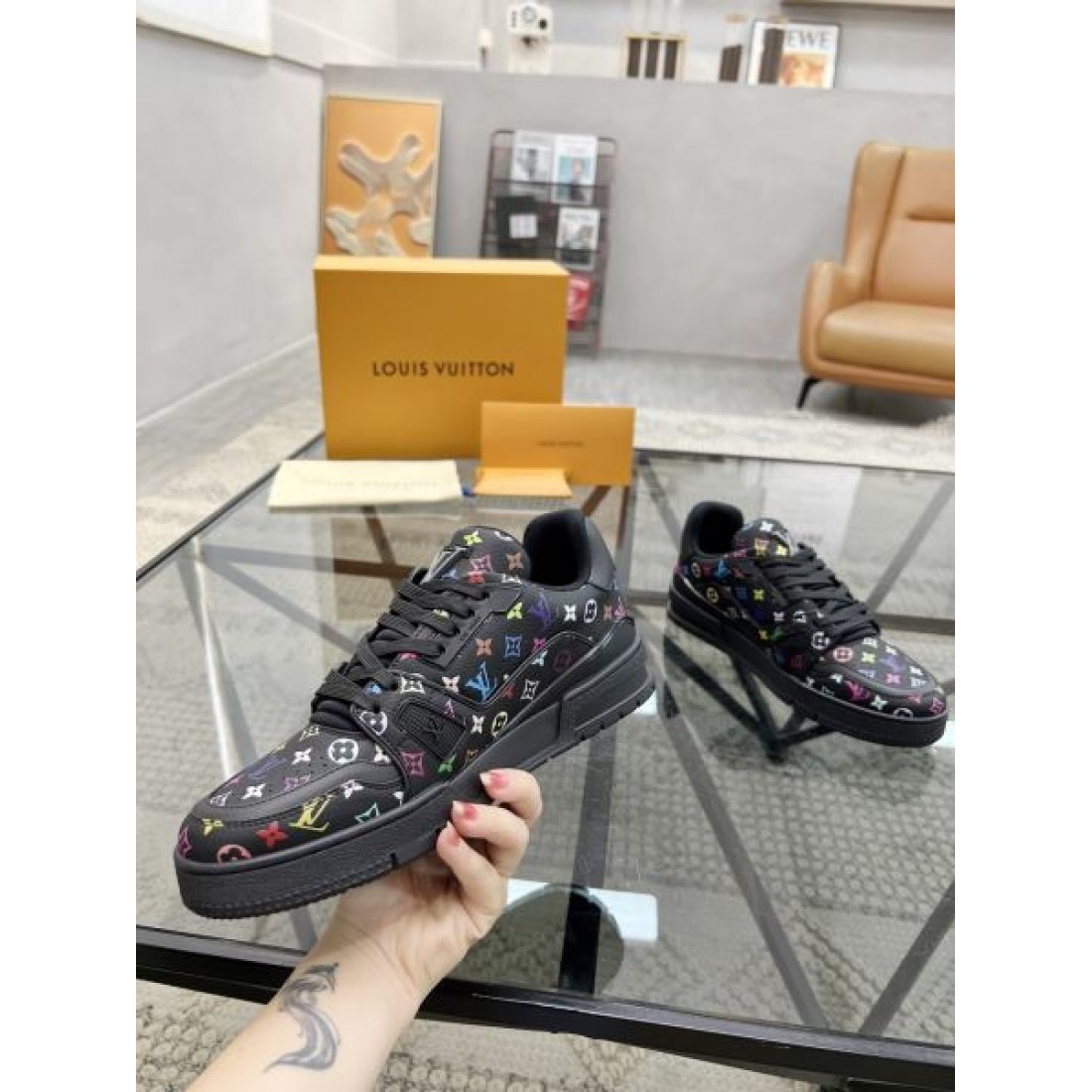 今季イチオシ LOUIS VUITTON ルイヴィトン コピー カジュアルシューズ 季節感たっぷり