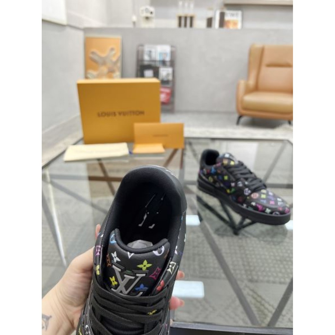 今季イチオシ LOUIS VUITTON ルイヴィトン コピー カジュアルシューズ 季節感たっぷり