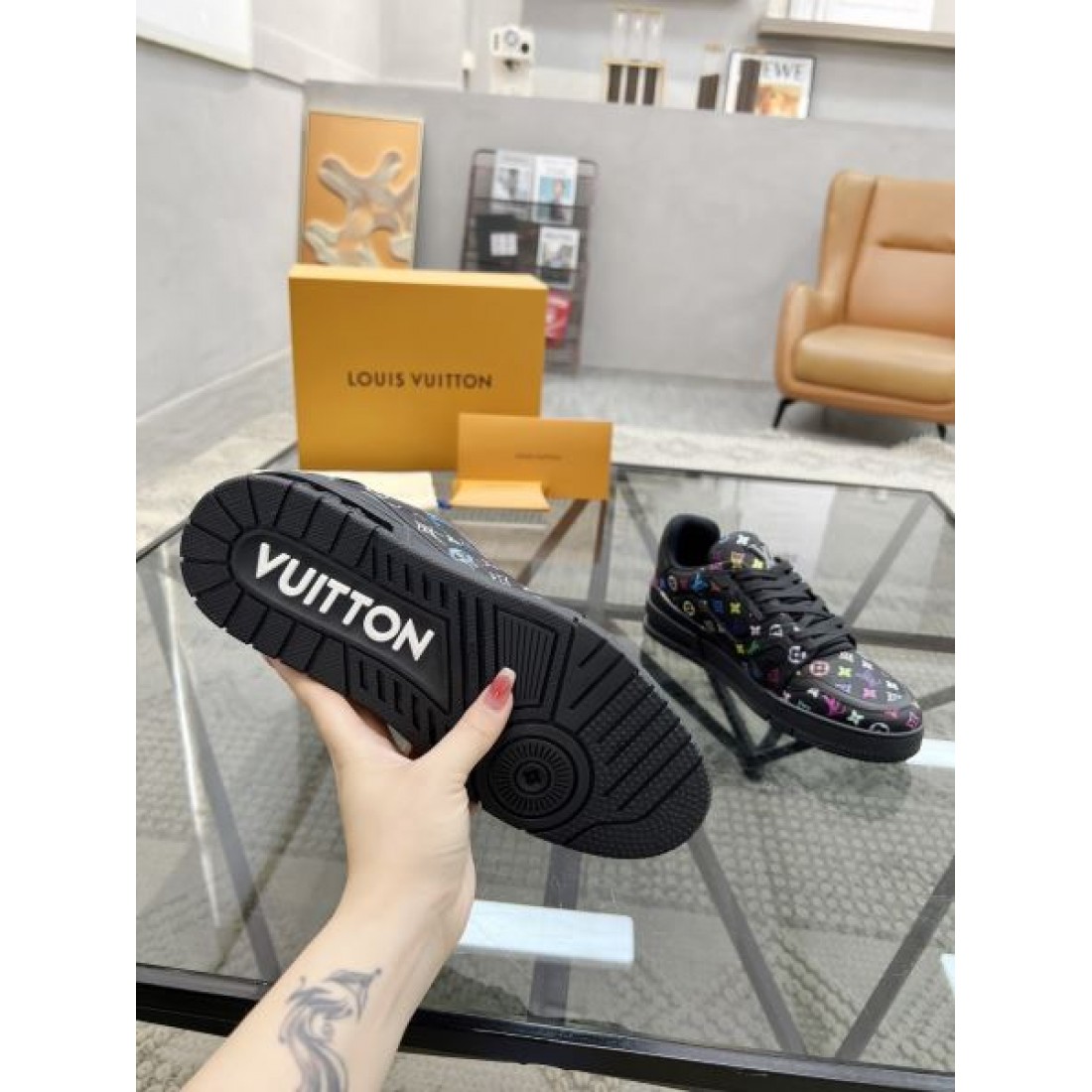 今季イチオシ LOUIS VUITTON ルイヴィトン コピー カジュアルシューズ 季節感たっぷり