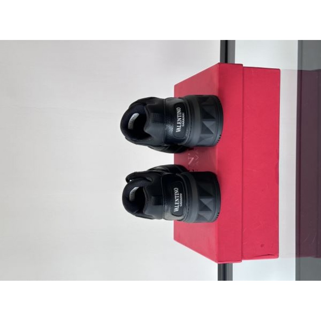  リラックス感のある VALENTINO ヴァレンティノ コピー シューズ 今注目の一足