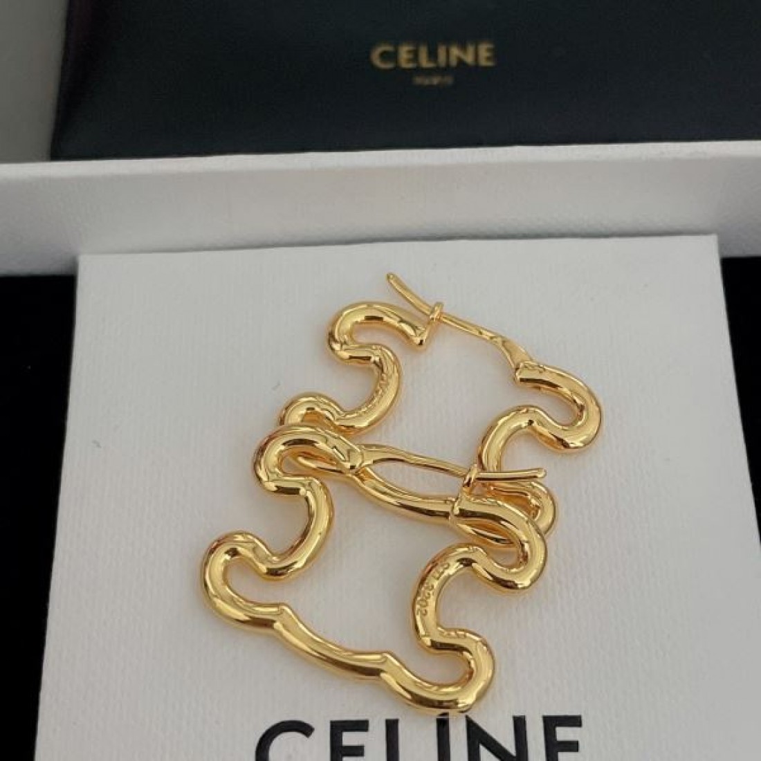 CELINE コピー イヤリング ロゴ 好感度が高いアイテム セリーヌ