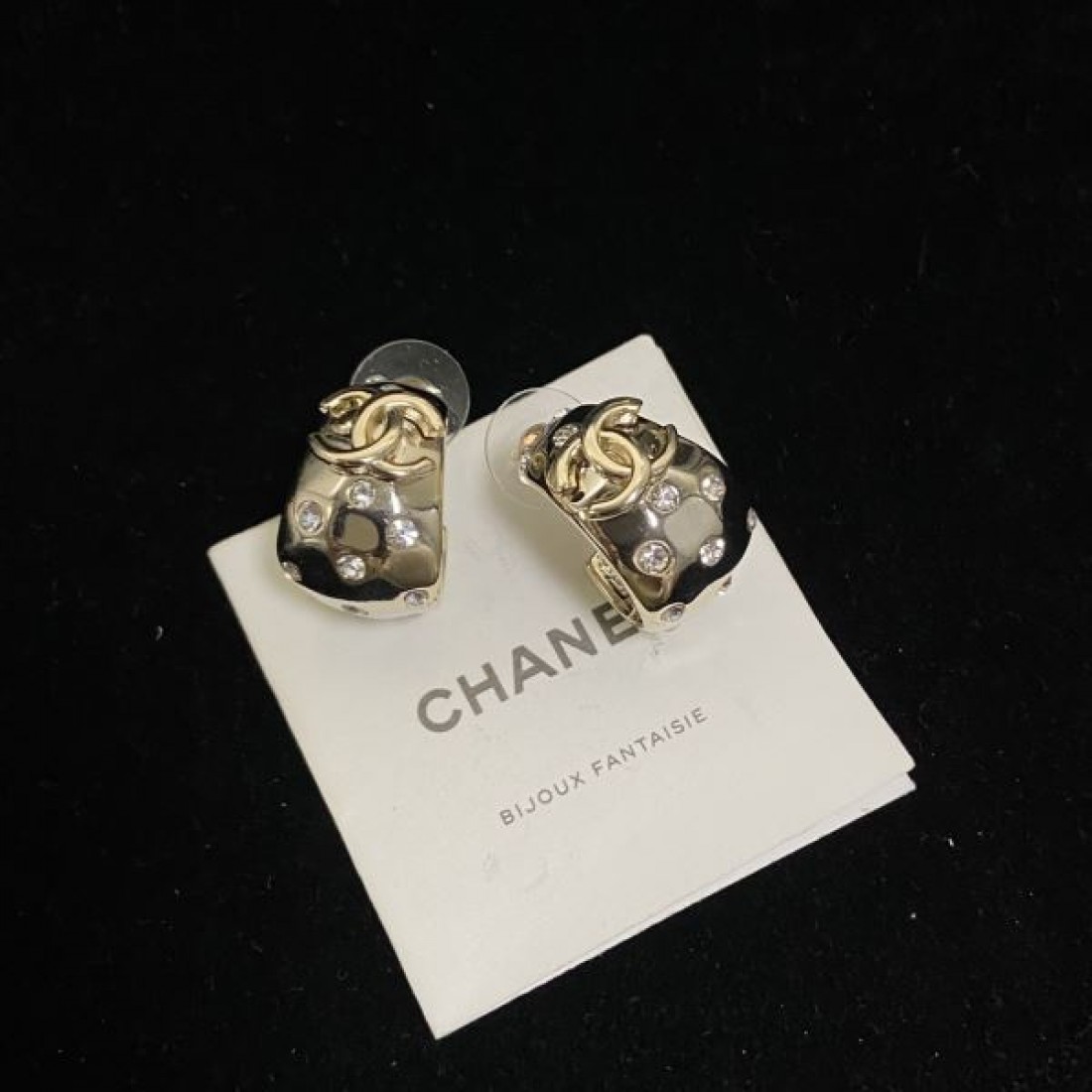 CHANEL コピー イヤリング ロゴ おしゃれ上級者を目指す シャネル